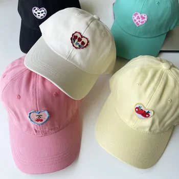 Корейски етикети от плат с бродерия Ins Love, универсална бейзболна шапка, скъпа шапка с открито лице за момичета, малко ежедневни мека шапка Tide